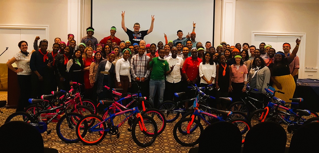 Team Building Group Photo